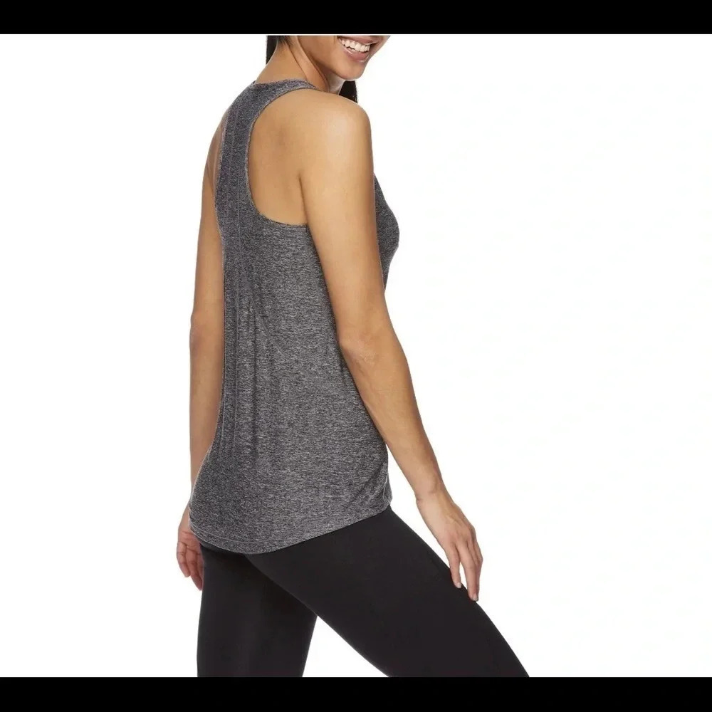 New Reebok Tank Top - Picture 4 of 4